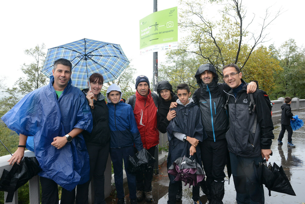 Foto 221 de la avituallamiento y mirador - Galería de la Subida a Artxanda 2019